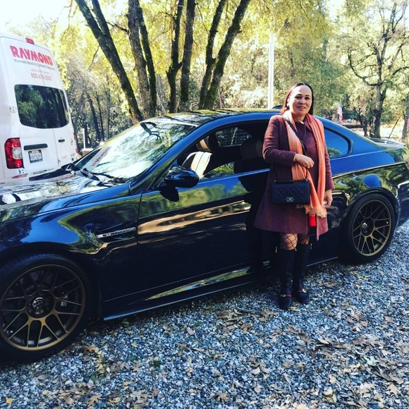 Meet your Posher, Mercy - Picture 5 of 10